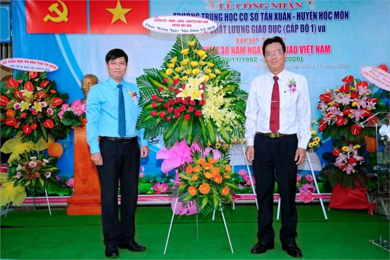  Một số hình ảnh lễ đón nhận giấy chứng nhận kiểm định chất lượng giáo dục năm học Năm học 2019-2020